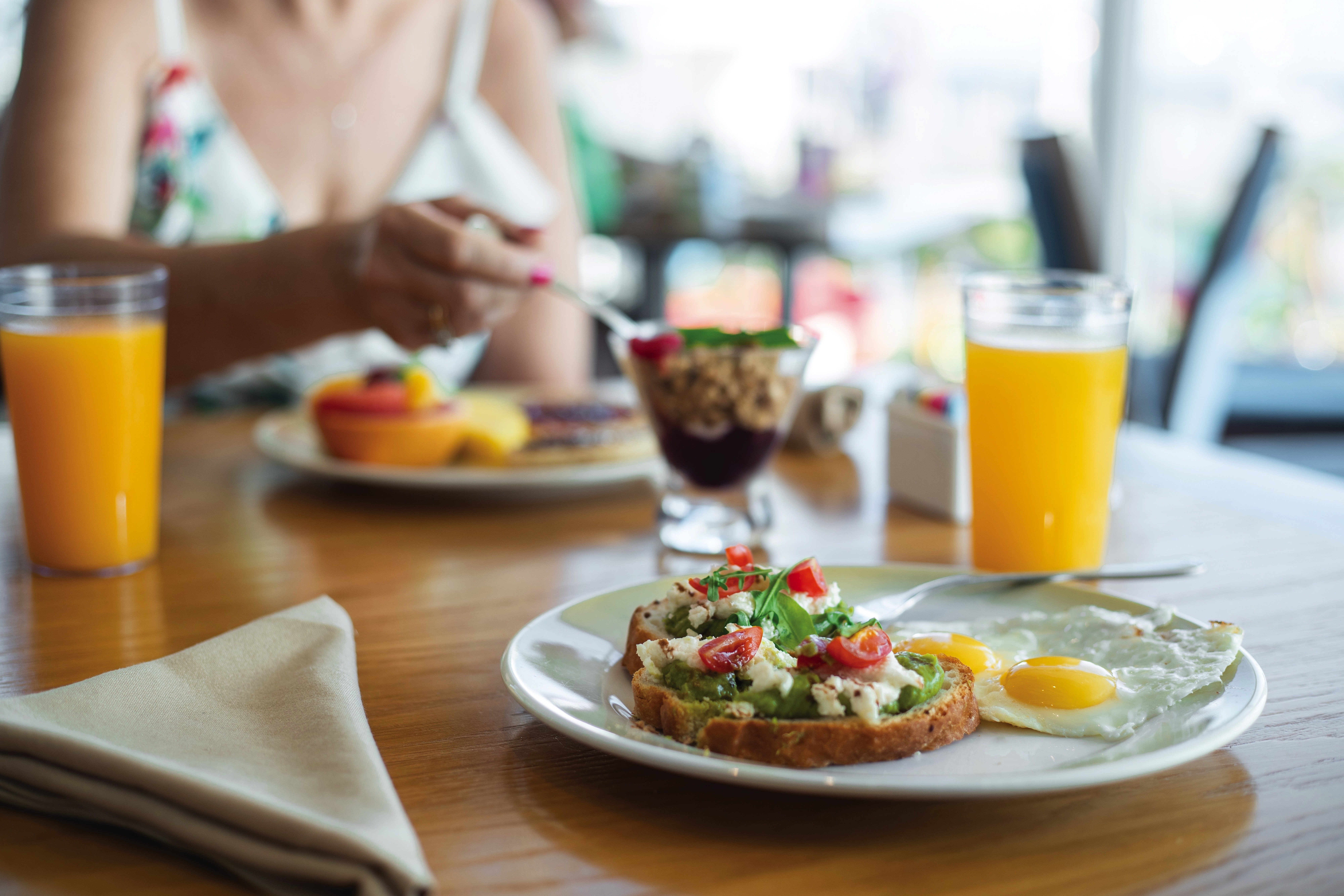 Liberty of the Seas - Windjammer Cafe